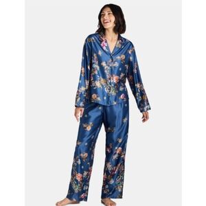 The Pioneer Woman Satin Notch Collar Top and Pants Pajama Set